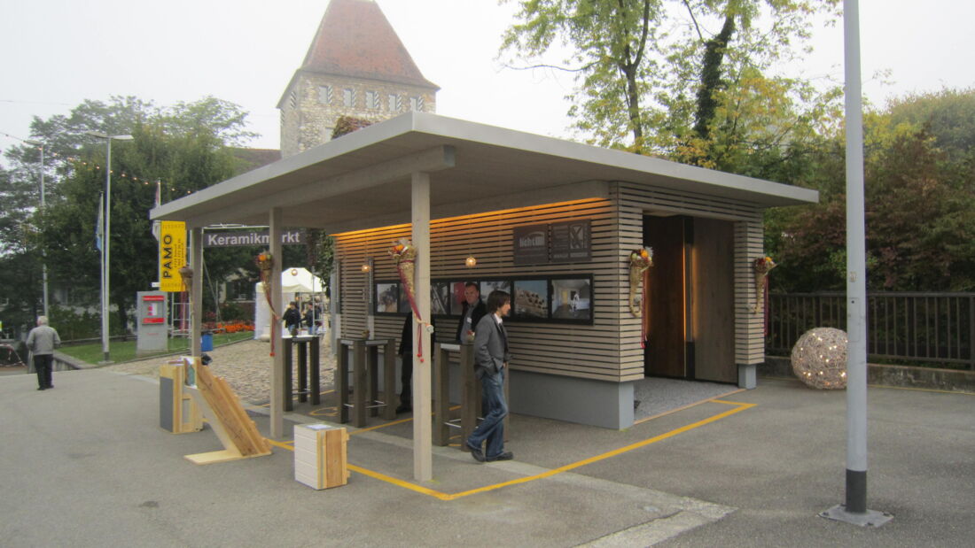 Brunner Carport als Marktstand beim Keramikmarkt