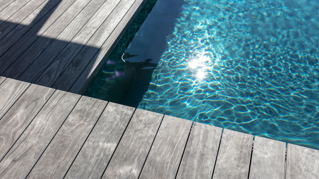 Accoya® Color Grey Terrassendeck-Objekt in Oftringen.