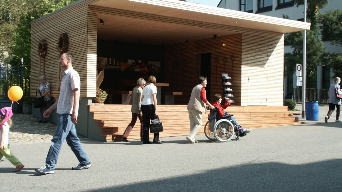 Brunner Carport im Einsatz als Messestand